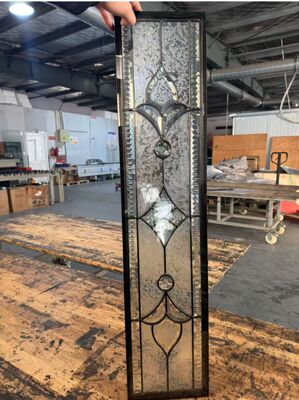 Özelleştirilebilir Kapı Cam Eklentisi Çeşitli Kapı Stillerine Uygun Olmak İçin Tasarlanmıştır.